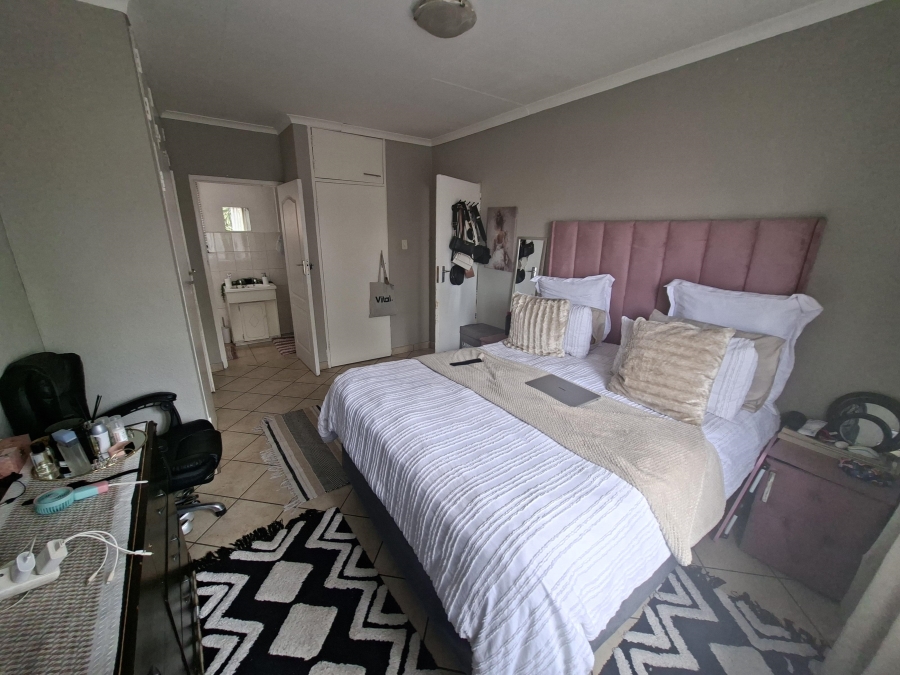 2 Bedroom Property for Sale in Klopperpark Gauteng