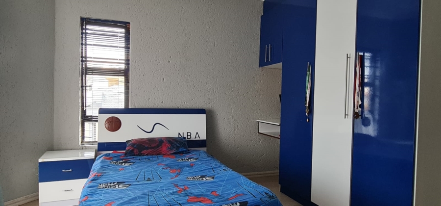 6 Bedroom Property for Sale in Liefde en Vrede Gauteng