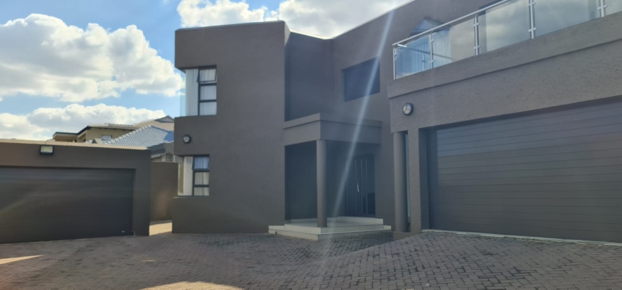 6 Bedroom Property for Sale in Liefde en Vrede Gauteng