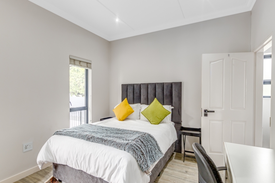 To Let 2 Bedroom Property for Rent in Bryanston Gauteng