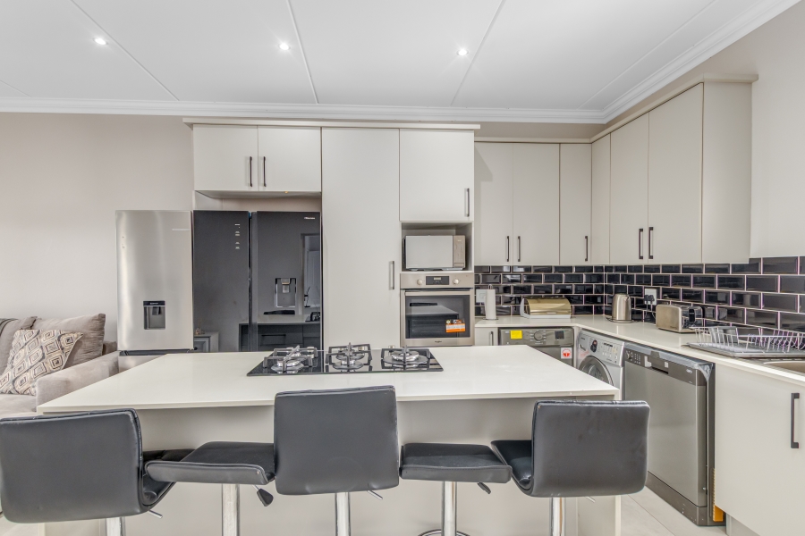 2 Bedroom Property for Sale in Bryanston Gauteng