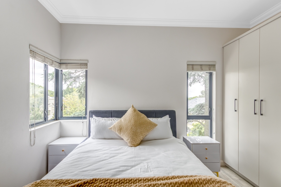 2 Bedroom Property for Sale in Bryanston Gauteng