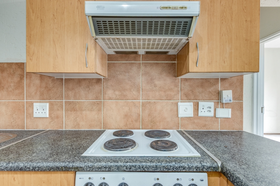 1 Bedroom Property for Sale in Douglasdale Gauteng