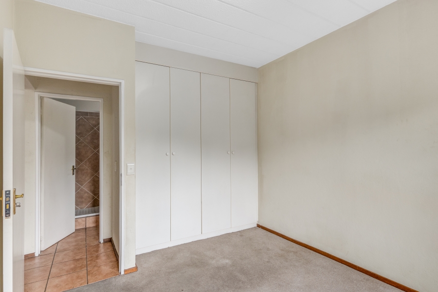 1 Bedroom Property for Sale in Douglasdale Gauteng