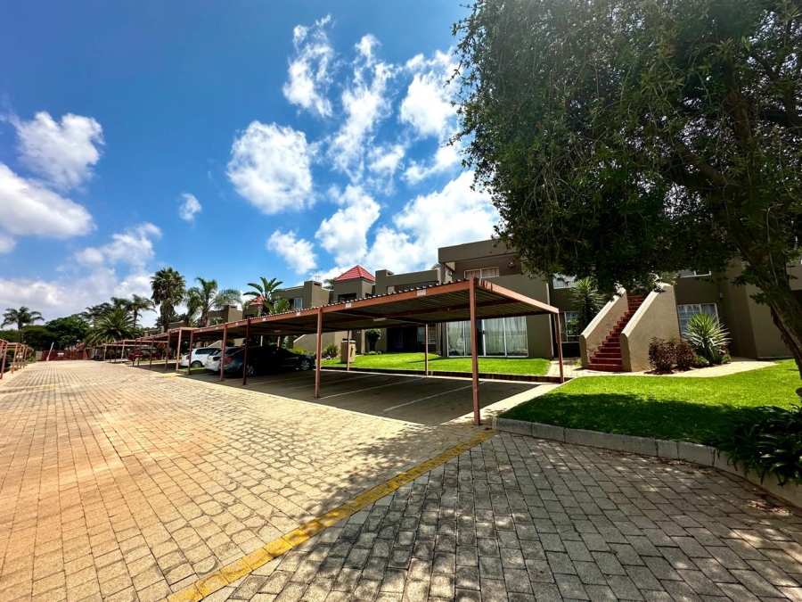 2 Bedroom Property for Sale in Allens Nek Gauteng