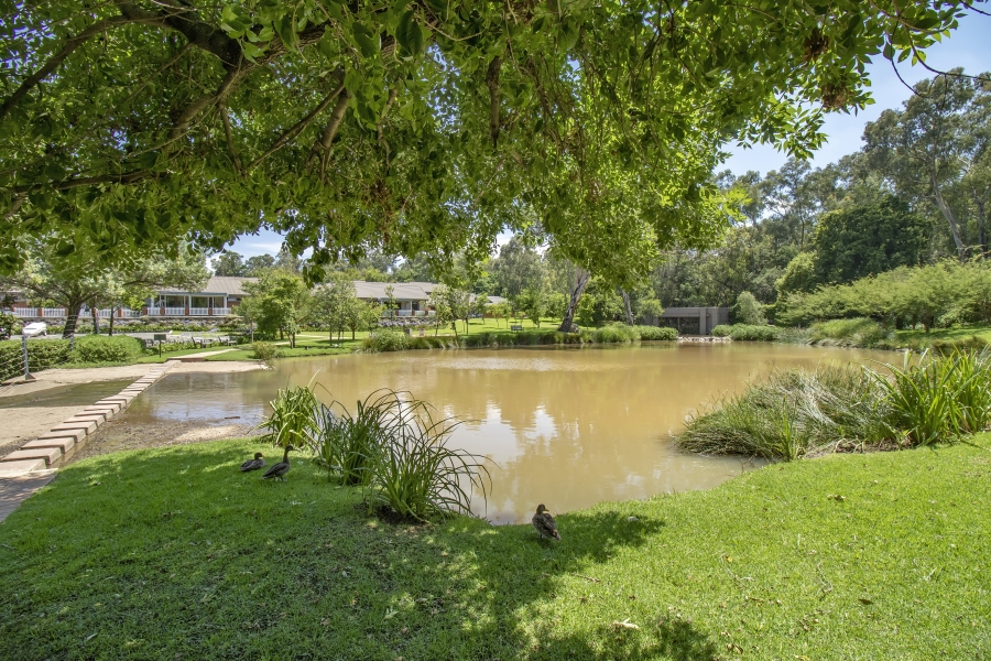 1 Bedroom Property for Sale in Douglasdale Gauteng