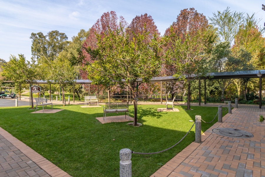 1 Bedroom Property for Sale in Douglasdale Gauteng