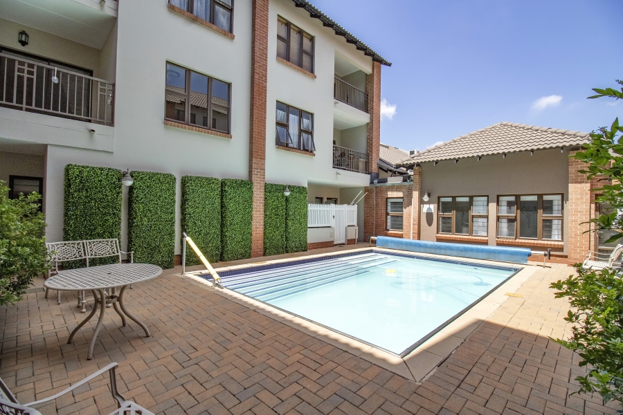 1 Bedroom Property for Sale in Douglasdale Gauteng