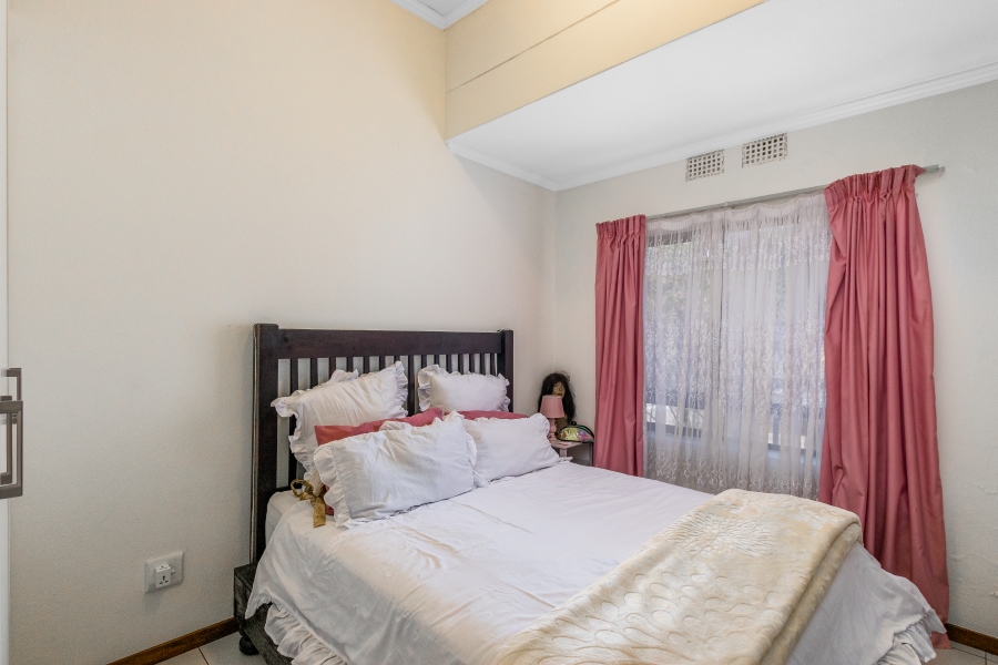 1 Bedroom Property for Sale in Jackal Creek Golf Estate Gauteng