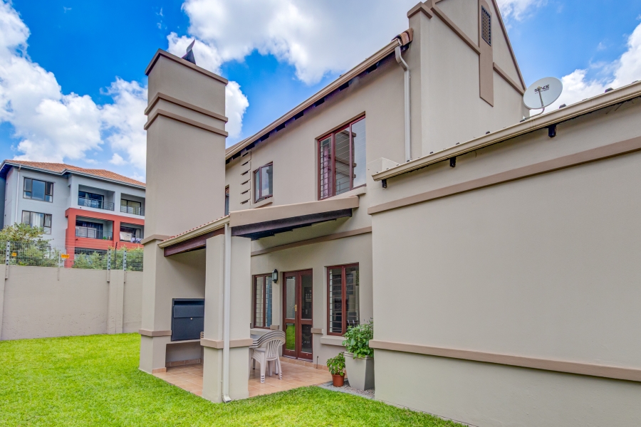 2 Bedroom Property for Sale in Barbeque Downs Gauteng