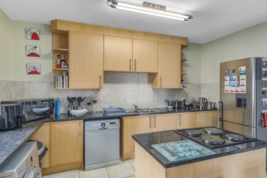 2 Bedroom Property for Sale in Barbeque Downs Gauteng