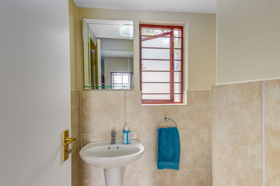 2 Bedroom Property for Sale in Barbeque Downs Gauteng