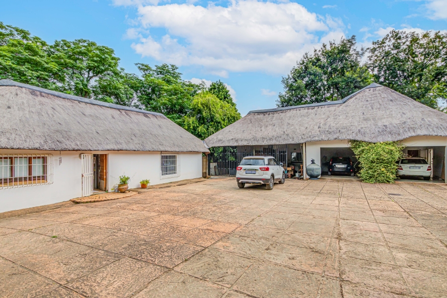 4 Bedroom Property for Sale in Chartwell Gauteng