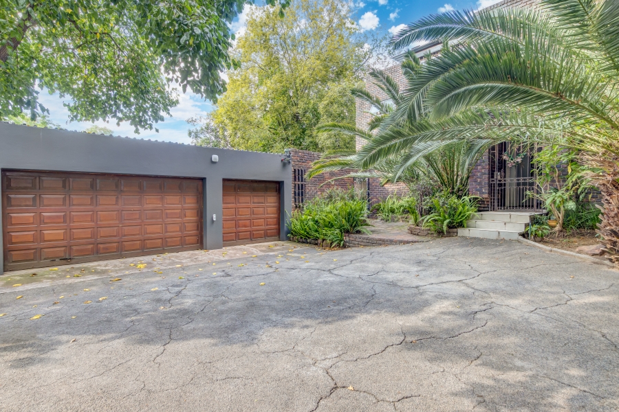 4 Bedroom Property for Sale in Bryanston Gauteng