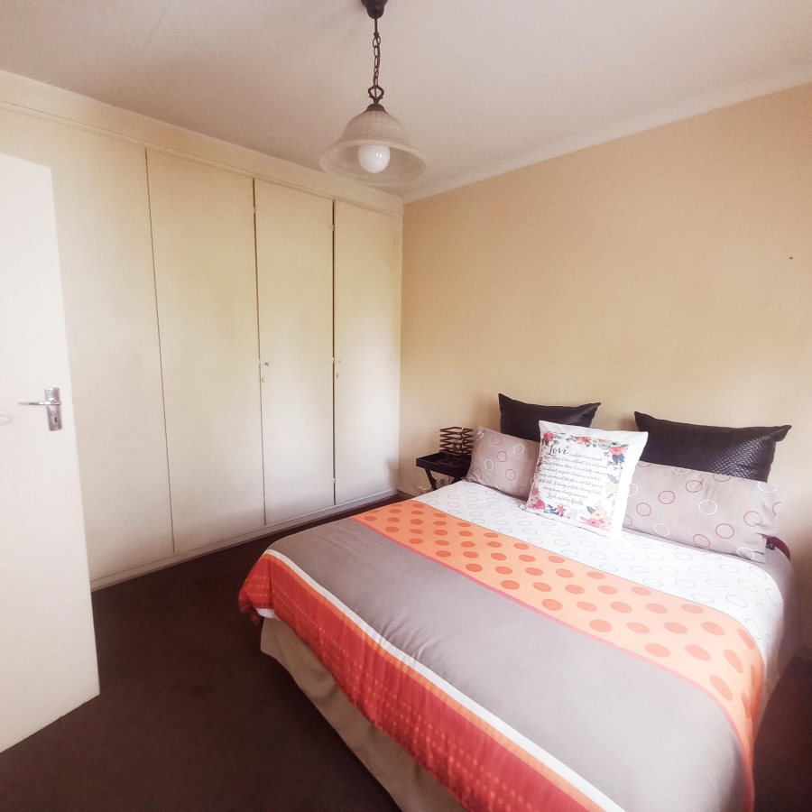 2 Bedroom Property for Sale in Florida Park Gauteng