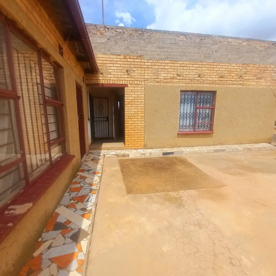 1 Bedroom Property for Sale in Simunye Gauteng