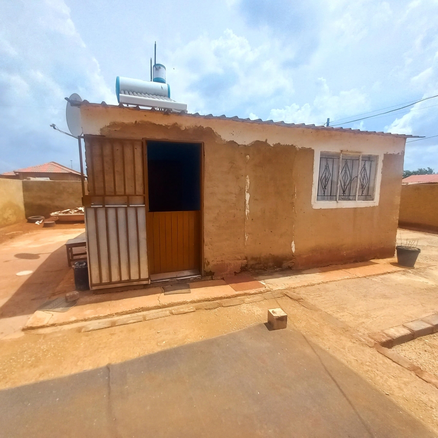 1 Bedroom Property for Sale in Simunye Gauteng