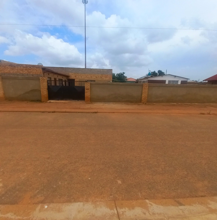 1 Bedroom Property for Sale in Simunye Gauteng