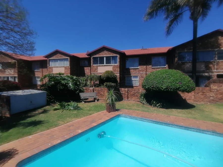 2 Bedroom Property for Sale in Northcliff Gauteng