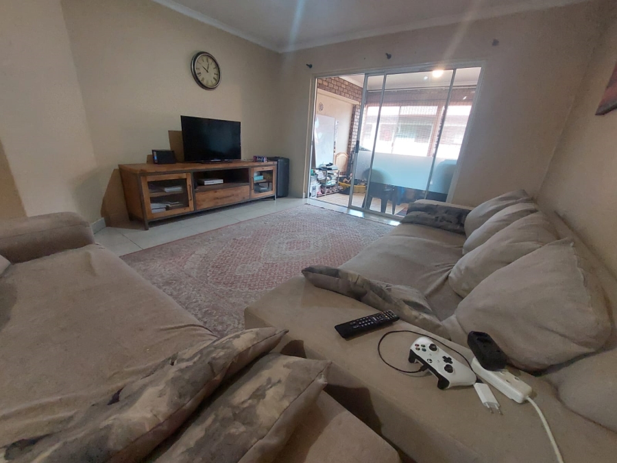 2 Bedroom Property for Sale in Northcliff Gauteng