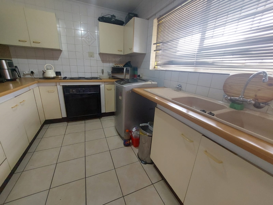 2 Bedroom Property for Sale in Northcliff Gauteng