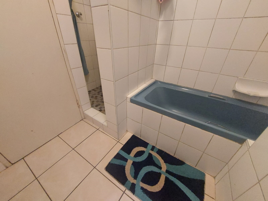 2 Bedroom Property for Sale in Northcliff Gauteng