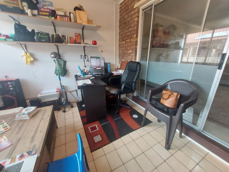 2 Bedroom Property for Sale in Northcliff Gauteng