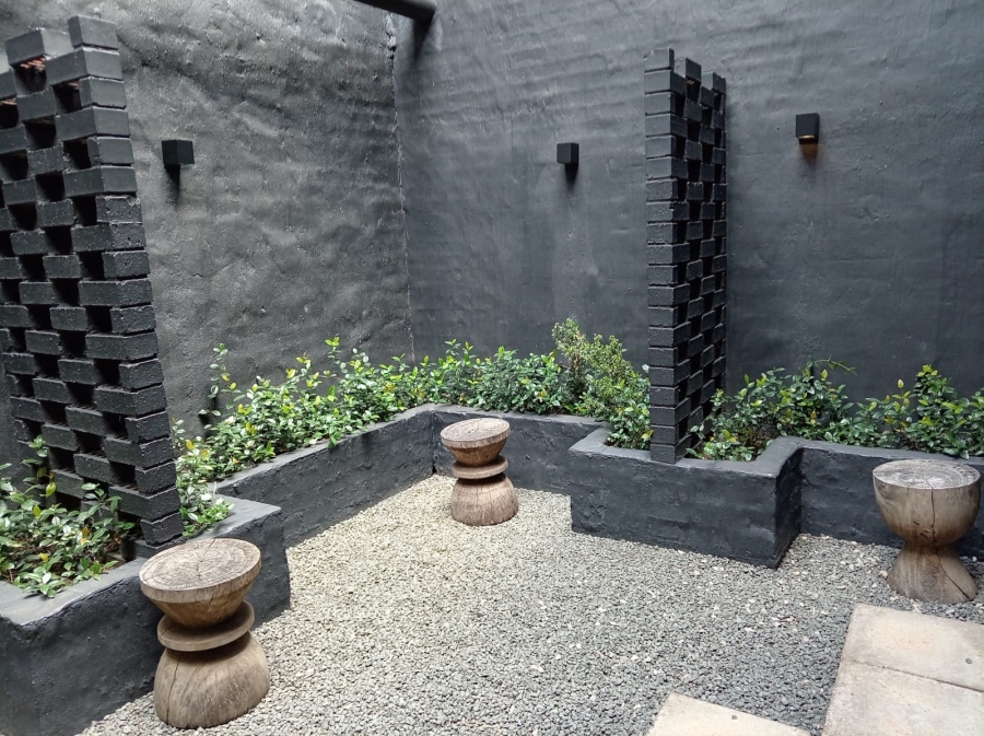 1 Bedroom Property for Sale in Sandown Gauteng