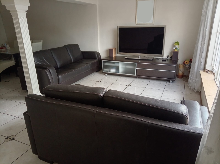 4 Bedroom Property for Sale in Blairgowrie Gauteng