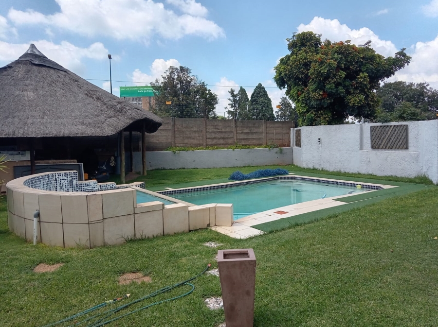 4 Bedroom Property for Sale in Blairgowrie Gauteng