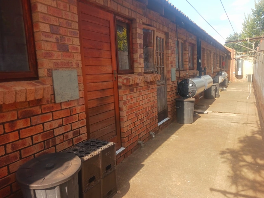 1 Bedroom Property for Sale in Windsor West Gauteng