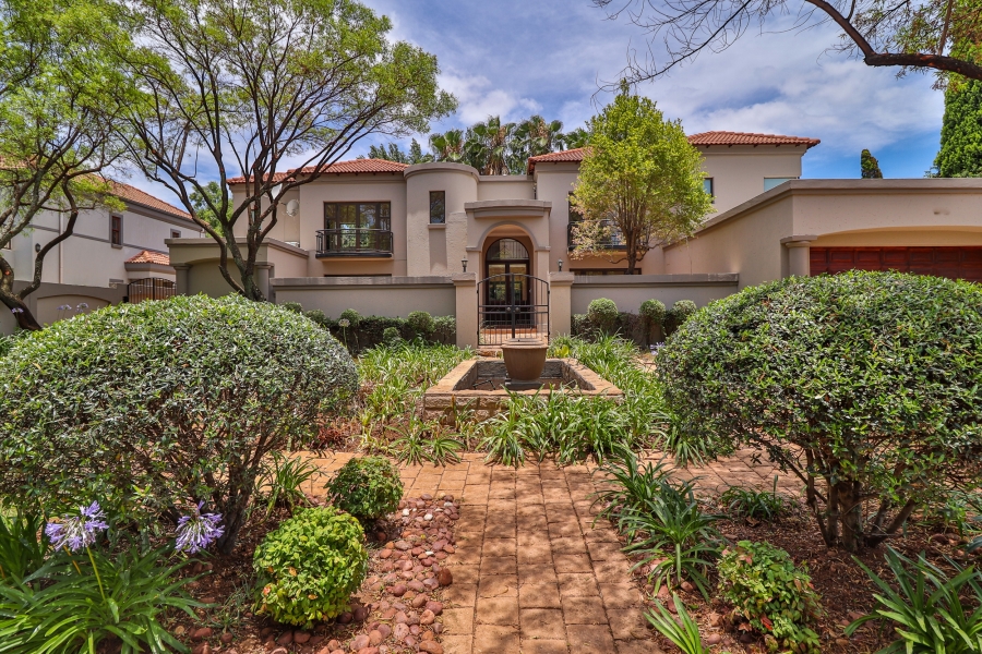 4 Bedroom Property for Sale in Silver Lakes Golf Estate Gauteng