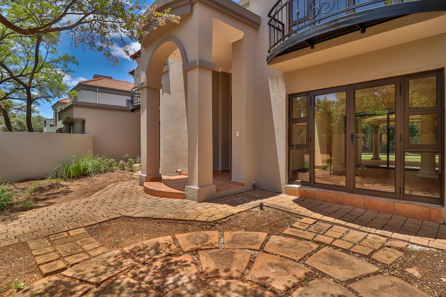 4 Bedroom Property for Sale in Silver Lakes Golf Estate Gauteng
