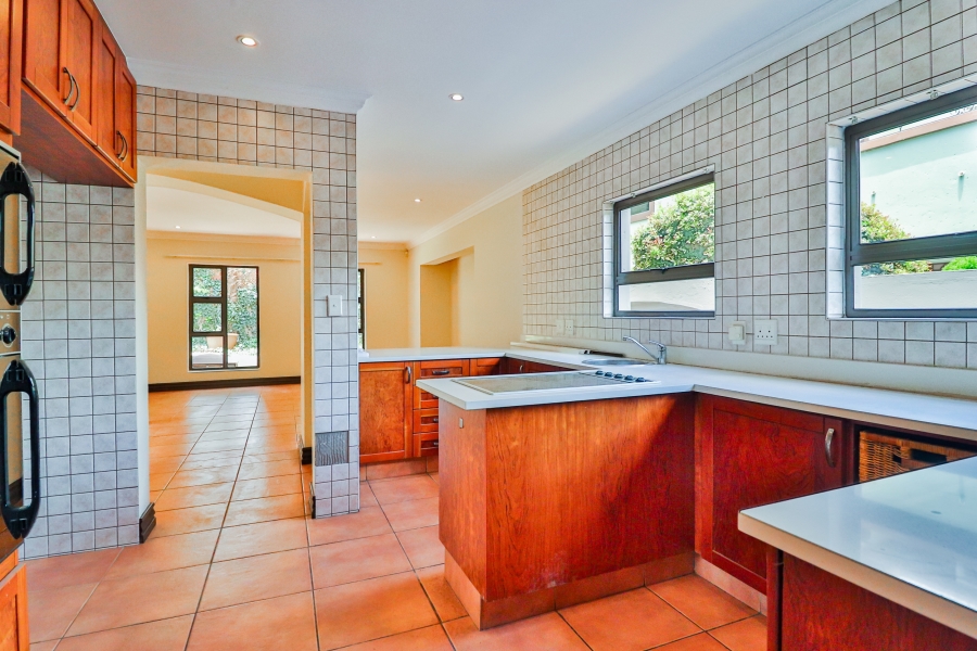 4 Bedroom Property for Sale in Silver Lakes Golf Estate Gauteng