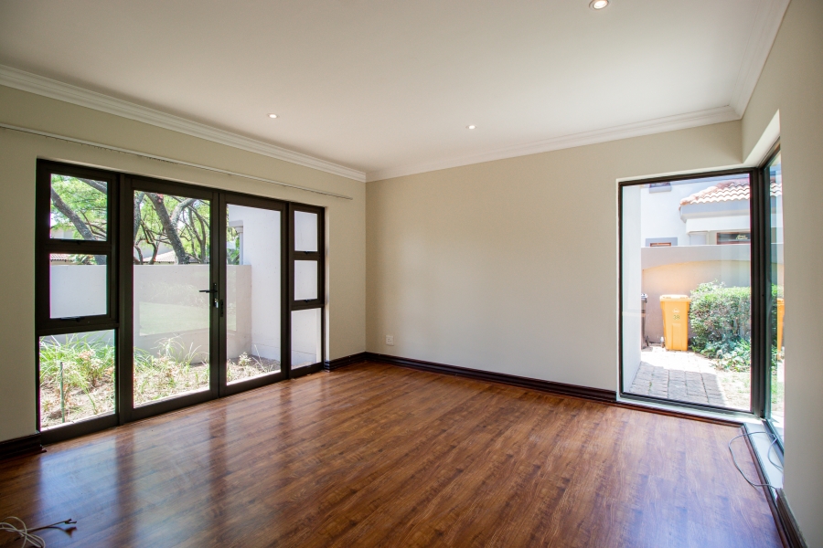 4 Bedroom Property for Sale in Silver Lakes Golf Estate Gauteng