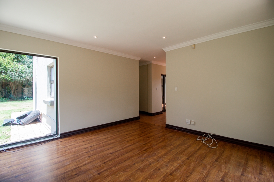 4 Bedroom Property for Sale in Silver Lakes Golf Estate Gauteng