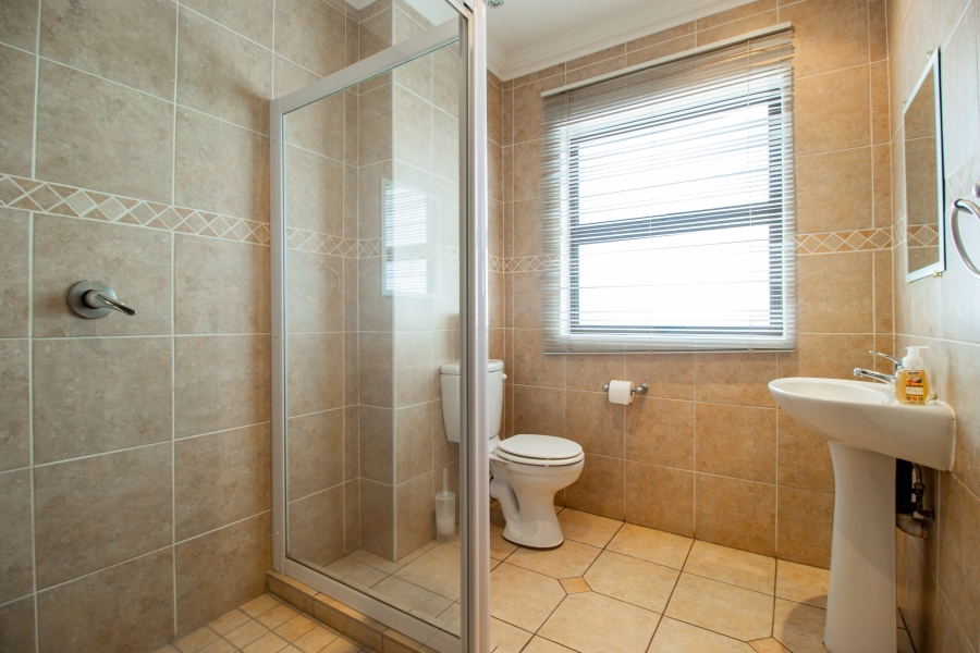 4 Bedroom Property for Sale in Silver Lakes Golf Estate Gauteng