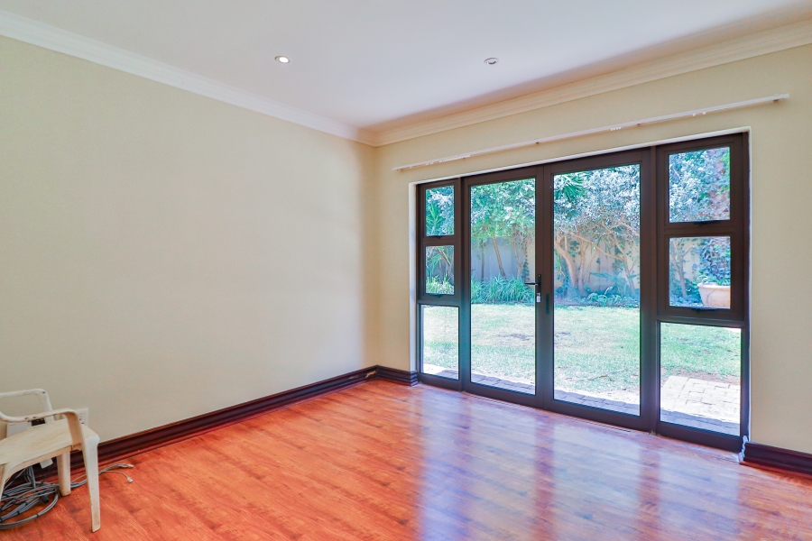 4 Bedroom Property for Sale in Silver Lakes Golf Estate Gauteng