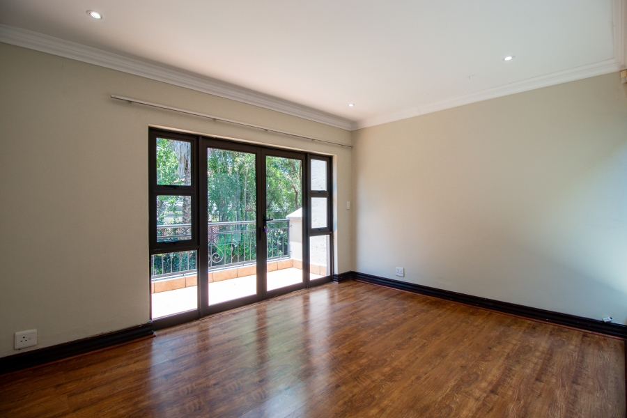 4 Bedroom Property for Sale in Silver Lakes Golf Estate Gauteng