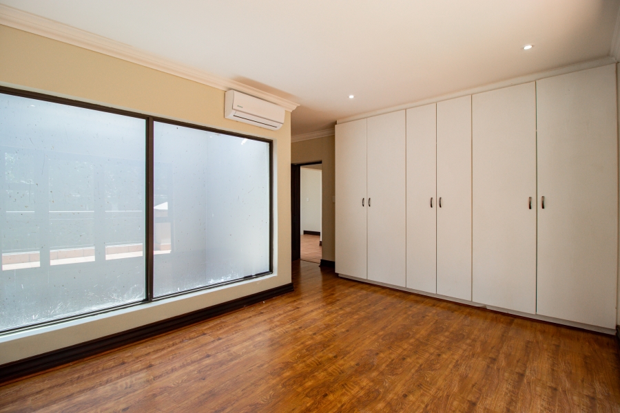 4 Bedroom Property for Sale in Silver Lakes Golf Estate Gauteng