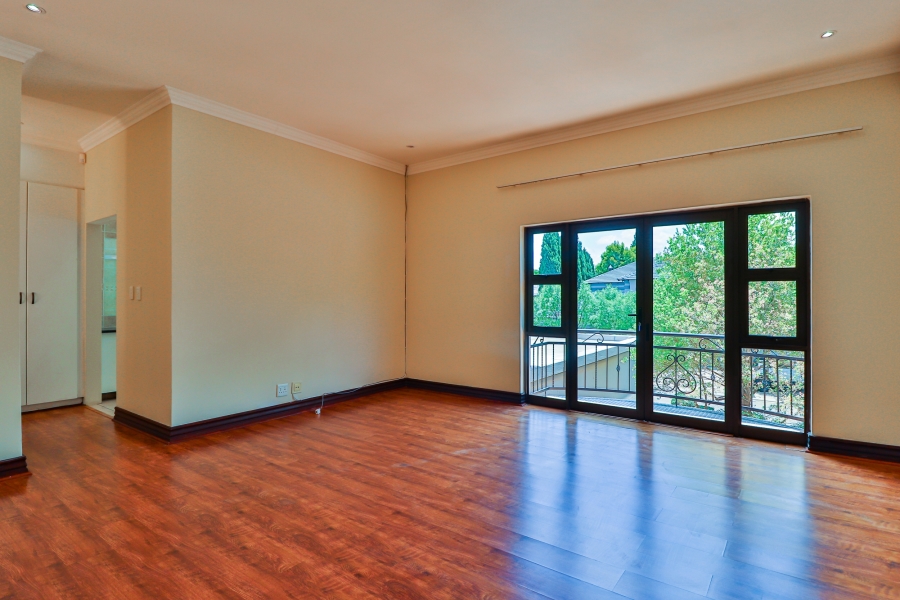 4 Bedroom Property for Sale in Silver Lakes Golf Estate Gauteng
