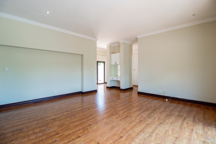4 Bedroom Property for Sale in Silver Lakes Golf Estate Gauteng