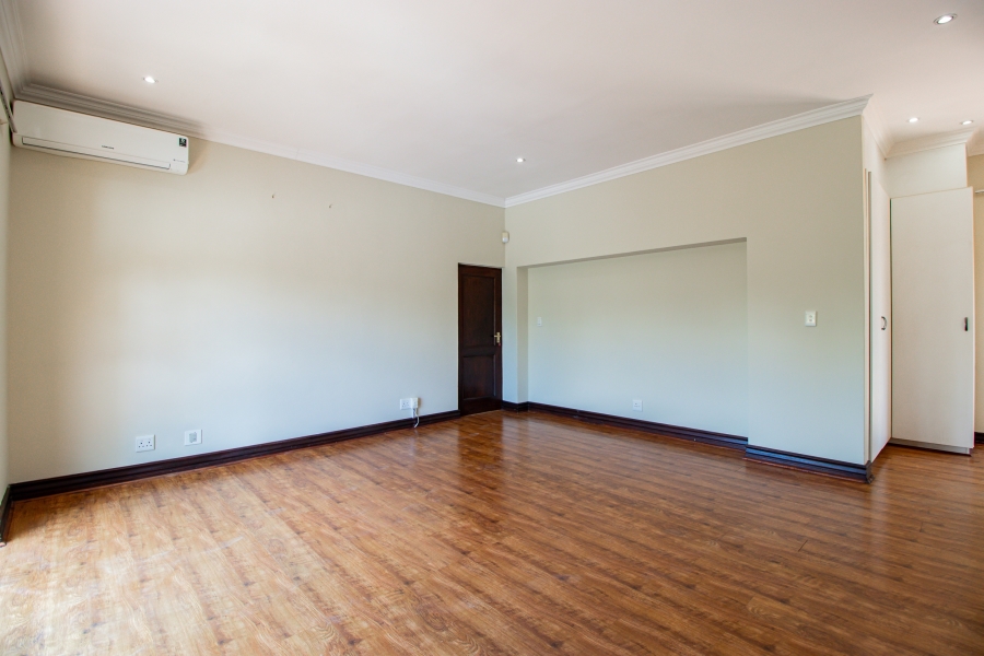 4 Bedroom Property for Sale in Silver Lakes Golf Estate Gauteng