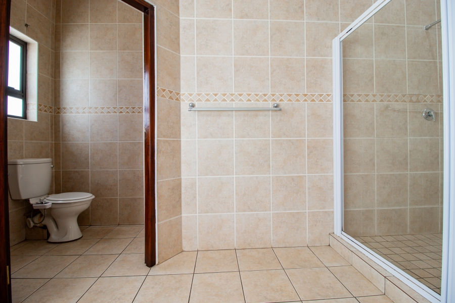 4 Bedroom Property for Sale in Silver Lakes Golf Estate Gauteng