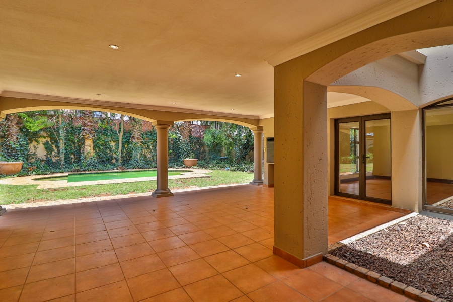 4 Bedroom Property for Sale in Silver Lakes Golf Estate Gauteng