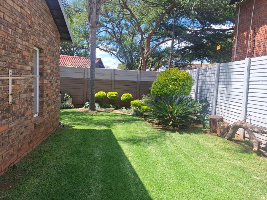 3 Bedroom Property for Sale in Pierre Van Ryneveld Gauteng