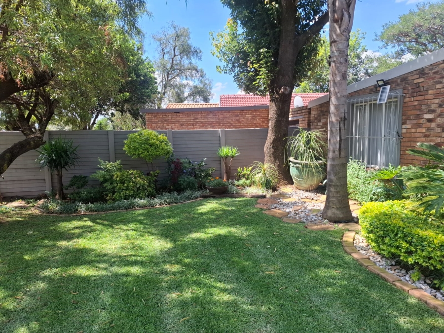 3 Bedroom Property for Sale in Pierre Van Ryneveld Gauteng