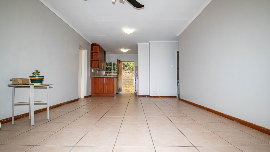 2 Bedroom Property for Sale in Faerie Glen Gauteng
