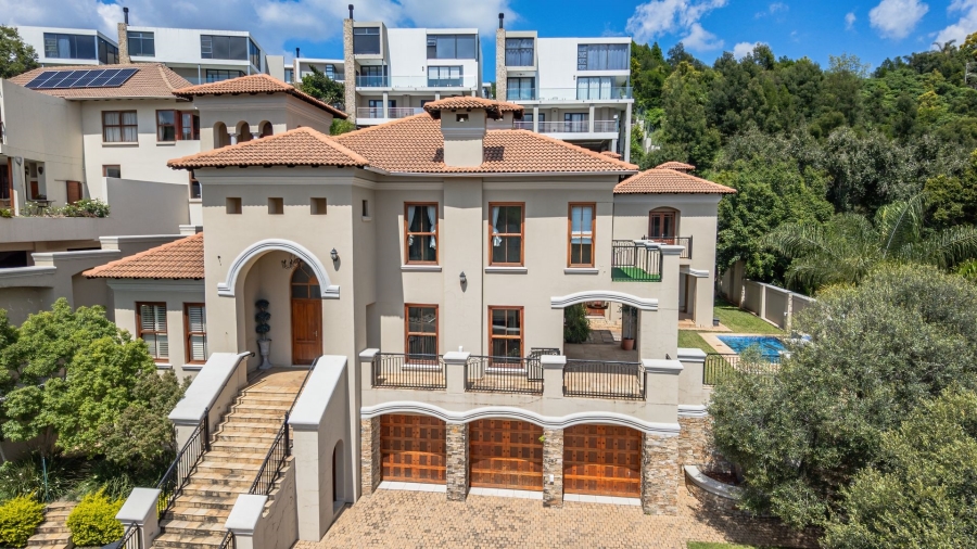 5 Bedroom Property for Sale in Waterkloof Ridge Gauteng