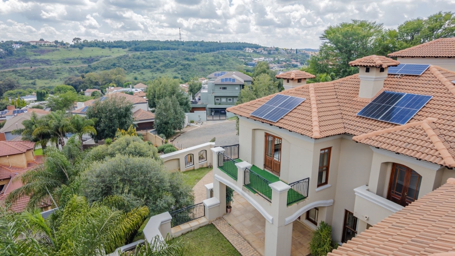 5 Bedroom Property for Sale in Waterkloof Ridge Gauteng